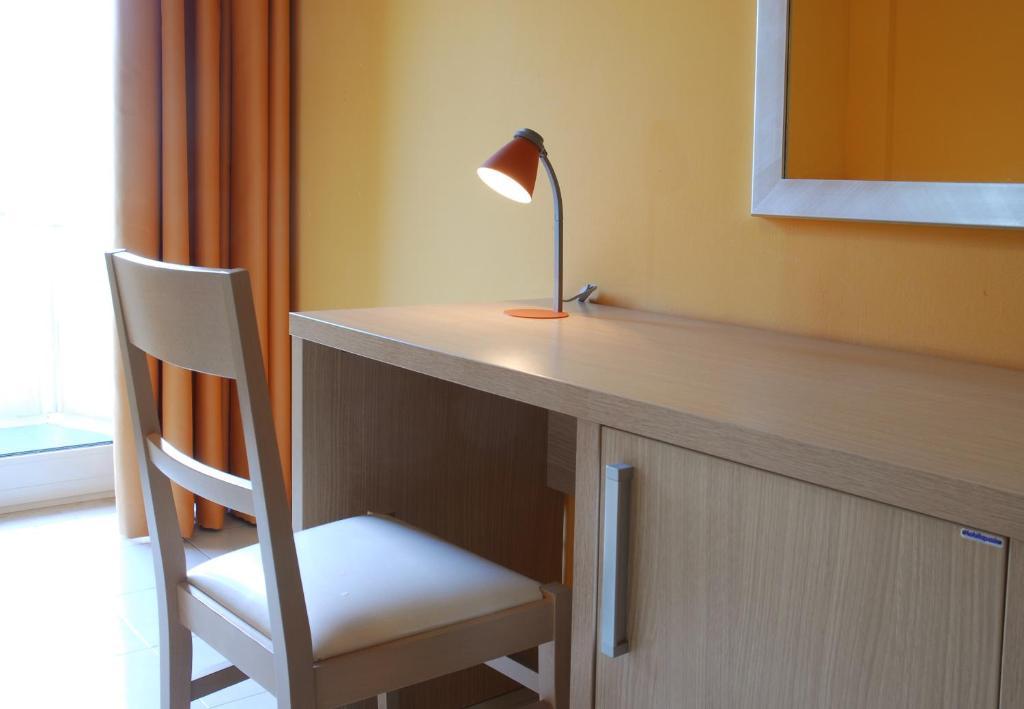 Hotel Michelangelo Терамо Стая снимка